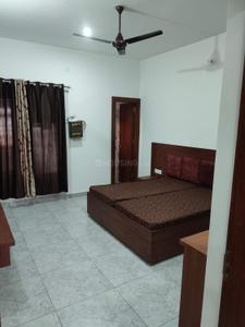 Bedroom Image of 1400 Sq.ft 2 BHK Builder Floor for rent in Guru Nanak Nagar Jammu for Rs. 28000