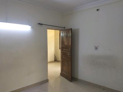 Bedroom Image of 1100 Sq.ft 3 BHK Apartment / Flat for sale in Vikaspuri New Delhi for Rs. 14000000