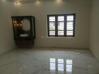 Bedroom Image of 2200 Sq.ft 4 BHK Independent House for sale in Pallikkara Kochi for Rs. 11000000