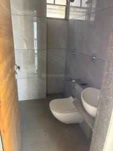 Bathroom Image of 1800 Sq.ft 3 BHK Apartment / Flat for rent in Savya Skyz 2, Motera Ahmedabad for Rs. 25000