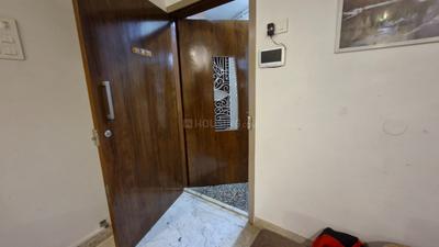 Bedroom Image of 950 Sq.ft 2 BHK Apartment / Flat for sale in Andheri West Mumbai for Rs. 30000000