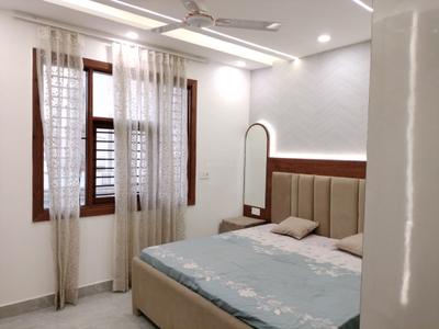 Bedroom Image of 1400 Sq.ft 4 BHK Builder Floor for sale in Suraj Vihar New Delhi for Rs. 12800000