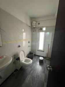 Bathroom Image of 1700 Sq.ft 3 BHK Apartment / Flat for rent in Somalwada Nagpur for Rs. 45000