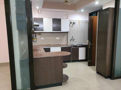 Kitchen Image of 1770 Sq.ft 3 BHK Apartment / Flat for rent in Ramprastha Pearl Heights, Vaishali Ghaziabad for Rs. 42000