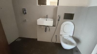 Image of 600 Sq.ft 2 BHK Apartment / Flat for rent in Piramal Vaikunth Cluster 3 T1, Thane West, Thane for Rs. 28000
