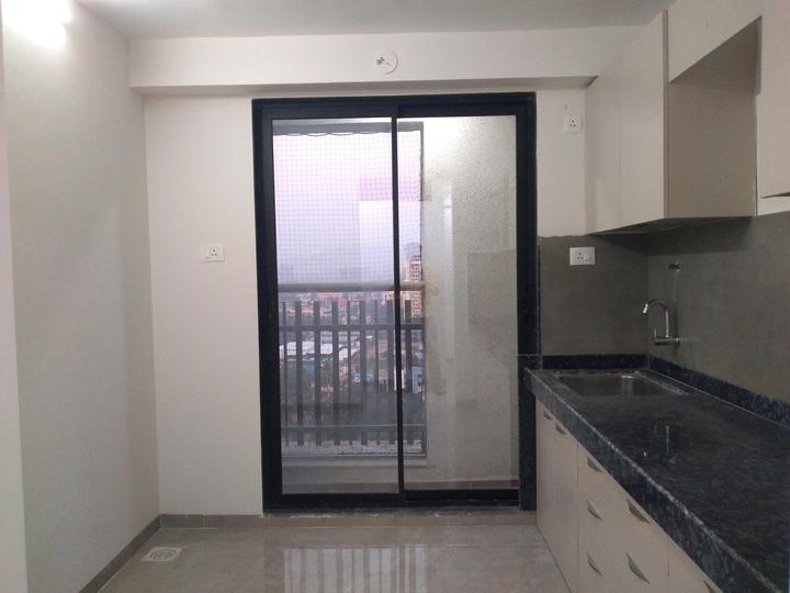 Rajhans Moonstone Main Image 1