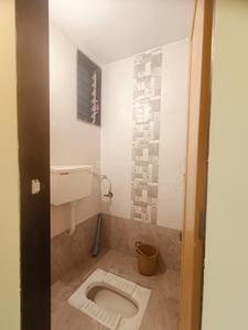 Bathroom Image of 660 Sq.ft 1 BHK Apartment / Flat for rent in KumKum Corner, Airoli Navi Mumbai for Rs. 28000