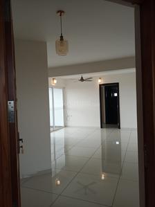 Hall Image of 1600 Sq.ft 3 BHK Apartment / Flat for rent in Maradu Kochi for Rs. 37000