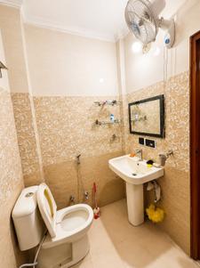 Bathroom Image of Veda Girls PG  in Gamma II, Greater Noida