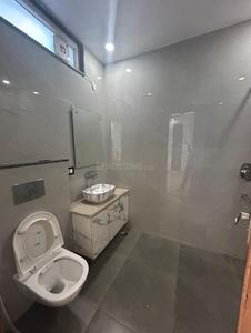 Bathroom Image of 2000 Sq.ft 3 BHK Apartment / Flat for rent in Vikram Golf View Condos, Sector 19 Dwarka New Delhi for Rs. 75000