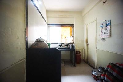 Kitchen Image of 900 Sq.ft 2 BHK Apartment / Flat for sale in Narolgam Ahmedabad for Rs. 3200000