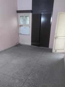 Bedroom Image of 1325 Sq.ft 3 BHK Apartment / Flat for sale in Patparganj New Delhi for Rs. 16500000