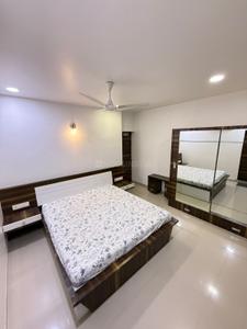 Bedroom Image of 2200 Sq.ft 3 BHK Apartment / Flat for rent in Arihant Nandini Heights, Paldi Ahmedabad for Rs. 48000