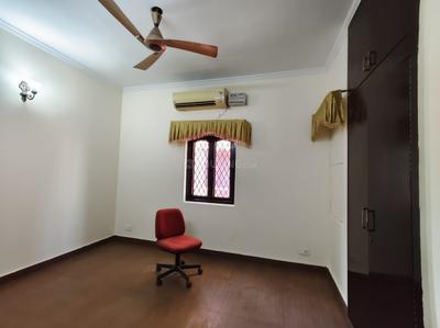 Bedroom Image of 1050 Sq.ft 2 BHK Apartment / Flat for rent in DDA Flats Munirka, Munirka New Delhi for Rs. 60000