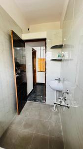 Bathroom Image of 1050 Sq.ft 2 BHK Independent House for rent in Horamavu Bengaluru for Rs. 25000