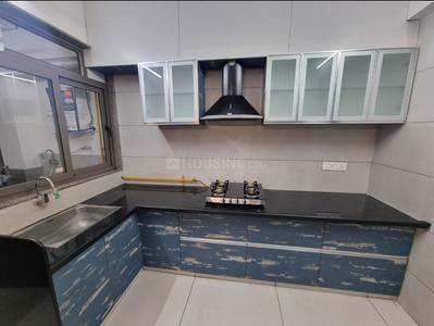 Kitchen Image of 2000 Sq.ft 4 BHK Apartment / Flat for rent in Earth Elegance, Bodakdev Ahmedabad for Rs. 100000