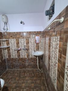 Bathroom Image of 550 Sq.ft 1 BHK Apartment / Flat for rent in Kolar Road Bhopal for Rs. 10000