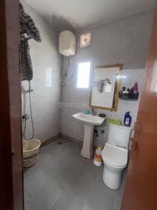 Bathroom Image of 1500 Sq.ft 3 BHK Apartment / Flat for sale in Rajendra Nagar Ghaziabad for Rs. 12000000