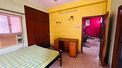 Bedroom Image of 1100 Sq.ft 2 BHK Builder Floor for rent in New Alipore Kolkata for Rs. 30500