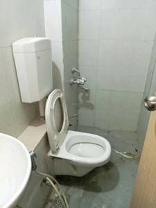 Common Bathroom Image of 1400 Sq.ft 3 BHK Apartment / Flat for rent in Adani Ten BKC, Bandra East Mumbai for Rs. 250000