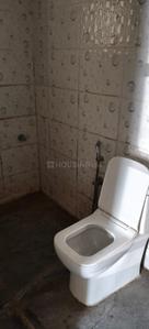 Bathroom Image of 1000 Sq.ft 2 BHK Builder Floor for rent in Basaveshwara Nagar Bengaluru for Rs. 37000