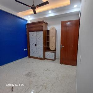 Bedroom Image of 950 Sq.ft 2 BHK Builder Floor for sale in Avenue 1, Sector 73 Noida for Rs. 3500000