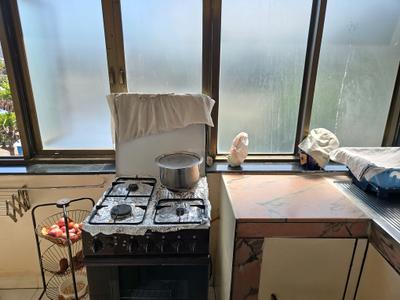 Kitchen Image of 750 Sq.ft 2 BHK Apartment / Flat for sale in Mazgaon Mumbai for Rs. 11500000