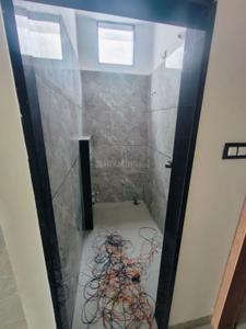 Bathroom Image of 750 Sq.ft 1 BHK Builder Floor for rent in Sukhliya Indore for Rs. 15000
