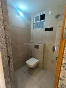 Bathroom Image of 1250 Sq.ft 3 BHK Apartment / Flat for sale in Courtyard Regalia II, Bhayli Vadodara for Rs. 6800000