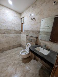 Bathroom Image of 4000 Sq.ft 6 BHK Builder Floor for sale in Builder floor Duplex and simplex, Sector 41 Gurgaon for Rs. 57000000