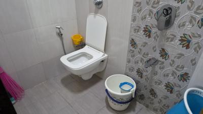 Bathroom Image of 490 Sq.ft 1 BHK Apartment / Flat for sale in Rajhans S T Shree Vaibhav CHS Ltd, Dahisar East Mumbai for Rs. 10500000