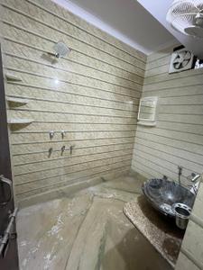Bathroom Image of 900 Sq.ft 2 BHK Builder Floor for rent in Subhash Nagar New Delhi for Rs. 30000