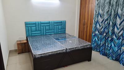 Bedroom Image of 750 Sq.ft 1 BHK Apartment / Flat for rent in Amrapali Princely Estate, Sector 76 Noida for Rs. 15000