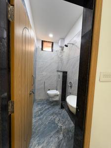 Bathroom Image of 600 Sq.ft 1 BHK Builder Floor for rent in Mahalakshmi Nagar Indore for Rs. 21999