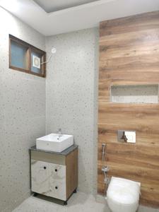 Common Bathroom Image of 1350 Sq.ft 3 BHK Builder Floor for sale in Puri Kohinoor Faridabad, Sector 89 Faridabad for Rs. 15500000