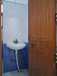 Bedroom One Image of 1200 Sq.ft 2 BHK Independent House for rent in Sector 47 Noida for Rs. 24500