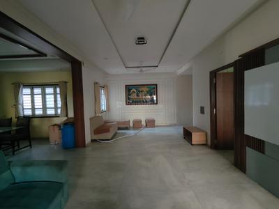 Living Room Image of 2250 Sq.ft 3 BHK Apartment / Flat for sale in Ambawadi Ahmedabad for Rs. 21100000