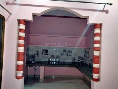 Kitchen Image of 800 Sq.ft 2 BHK Builder Floor for rent in Krishna Nagar Lucknow for Rs. 8000
