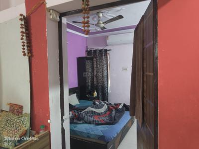Bedroom Image of 1800 Sq.ft 2 BHK Independent House for rent in Sector 30 Noida for Rs. 37000