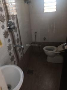 Bathroom Image of 1600 Sq.ft 3 BHK Apartment / Flat for rent in Laxminagar Nagpur for Rs. 37000