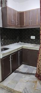 Kitchen Image of 900 Sq.ft 3 BHK Builder Floor for sale in Shakarpur Khas New Delhi for Rs. 6000000