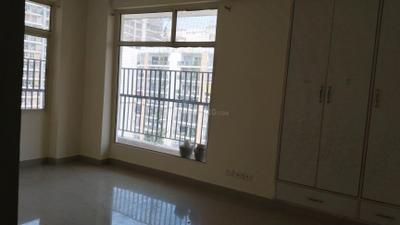 Bedroom Image of 1360 Sq.ft 3 BHK Apartment / Flat for rent in Panchsheel Wellington, Crossings Republik Ghaziabad for Rs. 26000