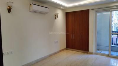 Bedroom Image of 2700 Sq.ft 4 BHK Builder Floor for rent in Navjeevan Vihar New Delhi for Rs. 200000
