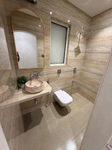 Image of 710 Sq.ft 2 BHK Apartment / Flat for sale in Raunak Centrum, Chembur, Mumbai for Rs. 16000000