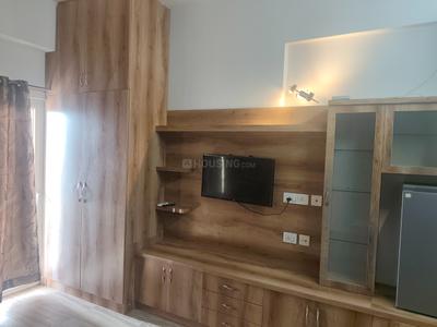 Bedroom Image of 435 Sq.ft 1 RK Studio for rent in Paramount Golfforeste Oak &amp; Pine, Surajpur Greater Noida for Rs. 15000
