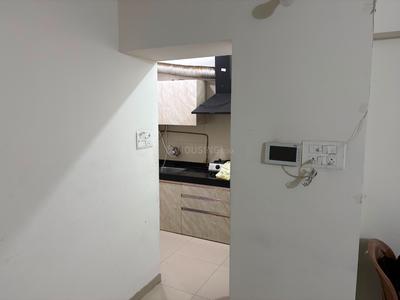 Kitchen Image of 900 Sq.ft 2 BHK Apartment / Flat for rent in Godrej Prana, Handewadi Pune for Rs. 19000