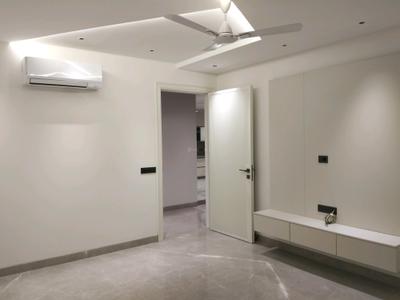 Bedroom Image of 4501 Sq.ft 4 BHK Builder Floor for sale in Model Town New Delhi for Rs. 90000000