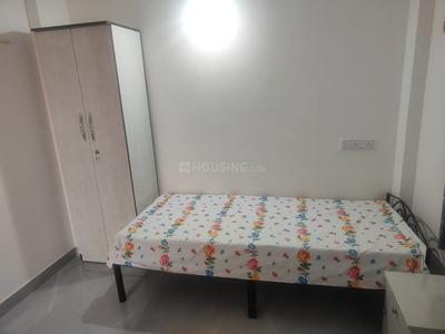 Bedroom Image of living hub girls pg in Wagholi, Pune