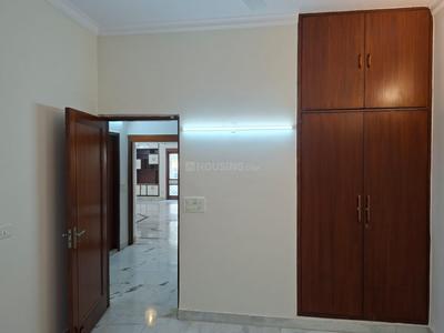 Bedroom Image of 1800 Sq.ft 3 BHK Builder Floor for rent in Uday Park New Delhi for Rs. 90000