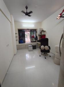 Hall Image of 750 Sq.ft 2 BHK Apartment / Flat for rent in Dahisar West Mumbai for Rs. 52000